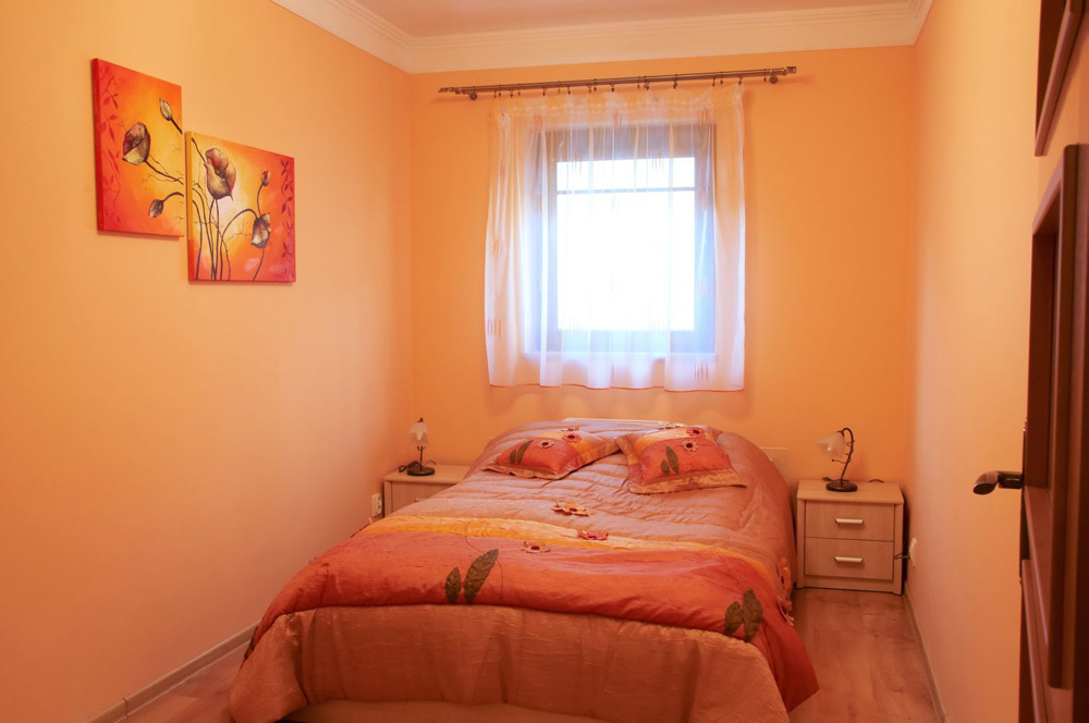 Apart-44-sypialnia-1.jpg